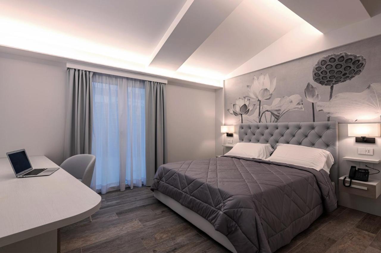 Petit Hotel Prato  Kültér fotó