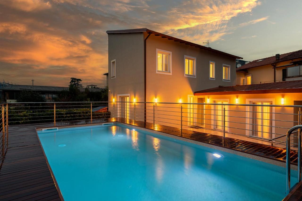 Petit Hotel Prato  Kültér fotó