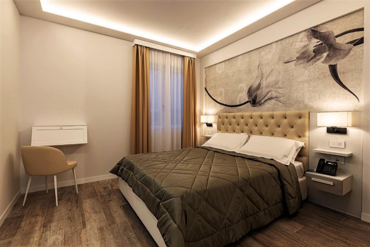 Petit Hotel Prato  Kültér fotó