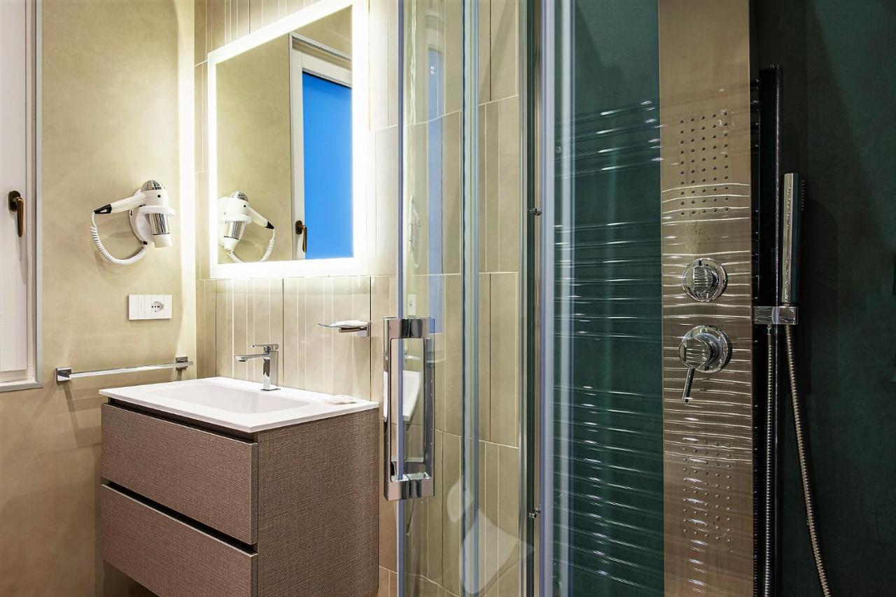 Petit Hotel Prato  Kültér fotó